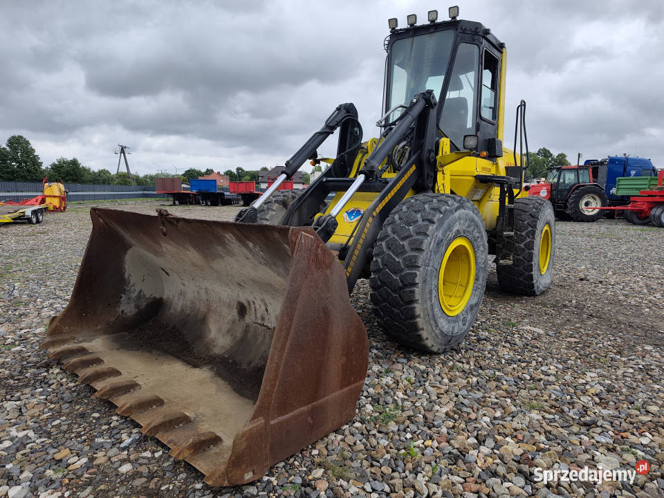 Ładowarka kołowa KOMATSU WA2501 130 1987r 24298h Twardosławice sprzedam