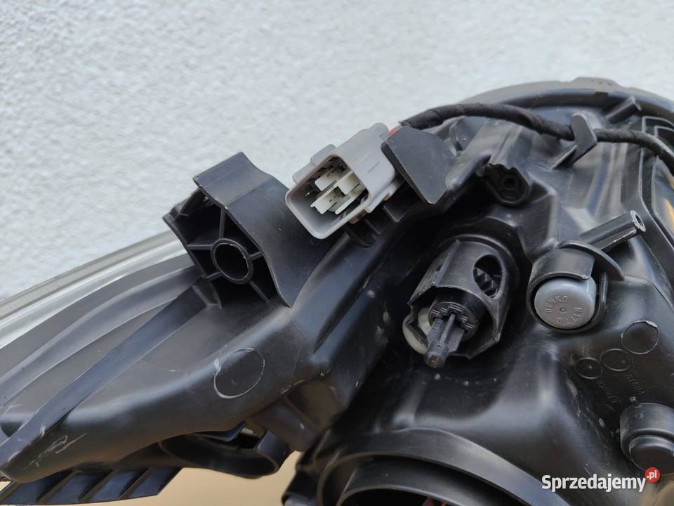 Lampa prawa Toyota Auris 2 HIR 2 Led dzienne Kielcza sprzedam