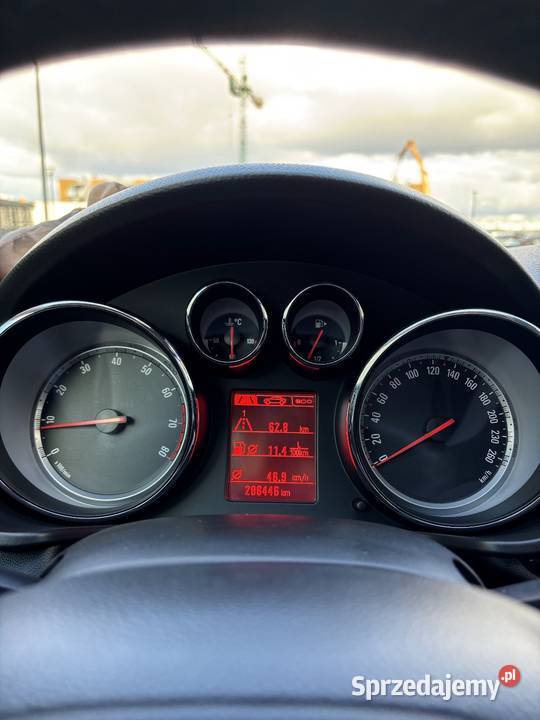 Opel Insignia 16t BG