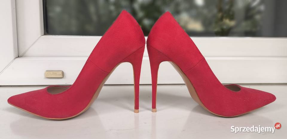 Czółenka DeeZee 38 czerwone zamszowe Pabianice