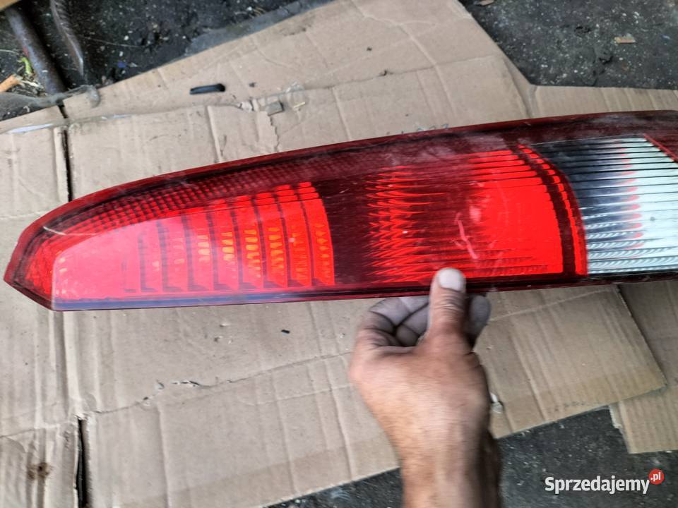 LAMPA TYŁ TYLNA PRAWA FORD FIESTA MK5 MK 5 Kamień-Kolonia