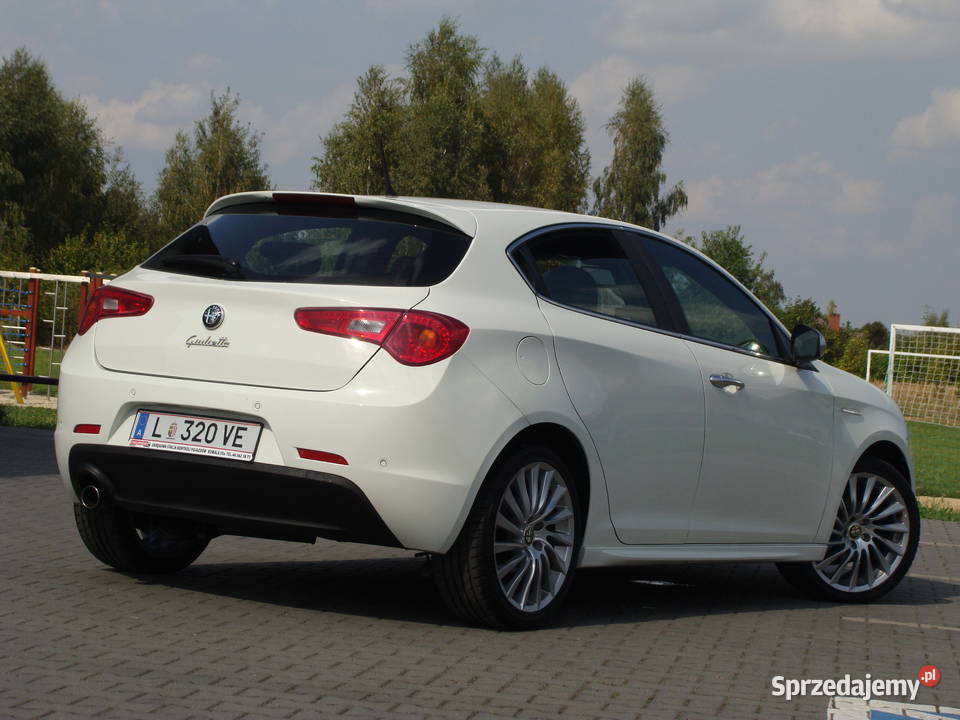 Alfa Romeo Giulietta 14 TB wersja Sportiva biała isofix mazowieckie Kowala-Stępocina