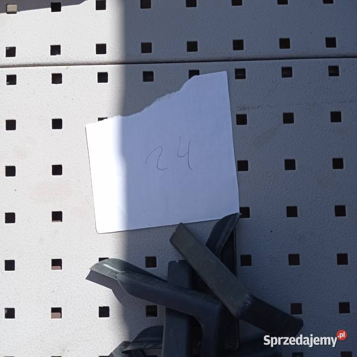 Narożniki ochronne plastikowe małe Kamień Pomorski