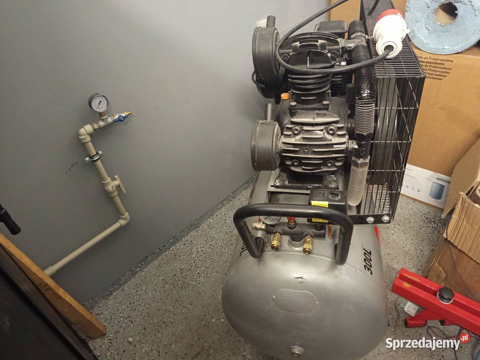 Kompresor olejowy sprężarka TAGRED 300L 3 tłoki Tomaszów Lubelski