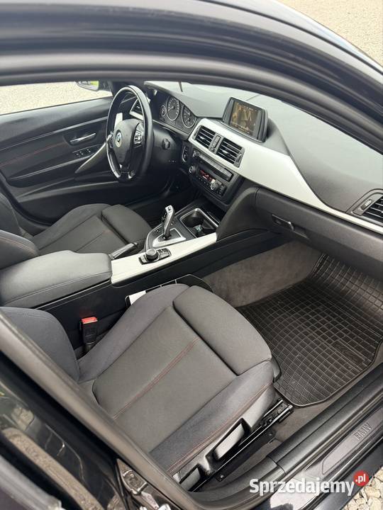 Bmw 330d Xdrive 2015r czarny Seria 3 lubelskie Tomaszów Lubelski