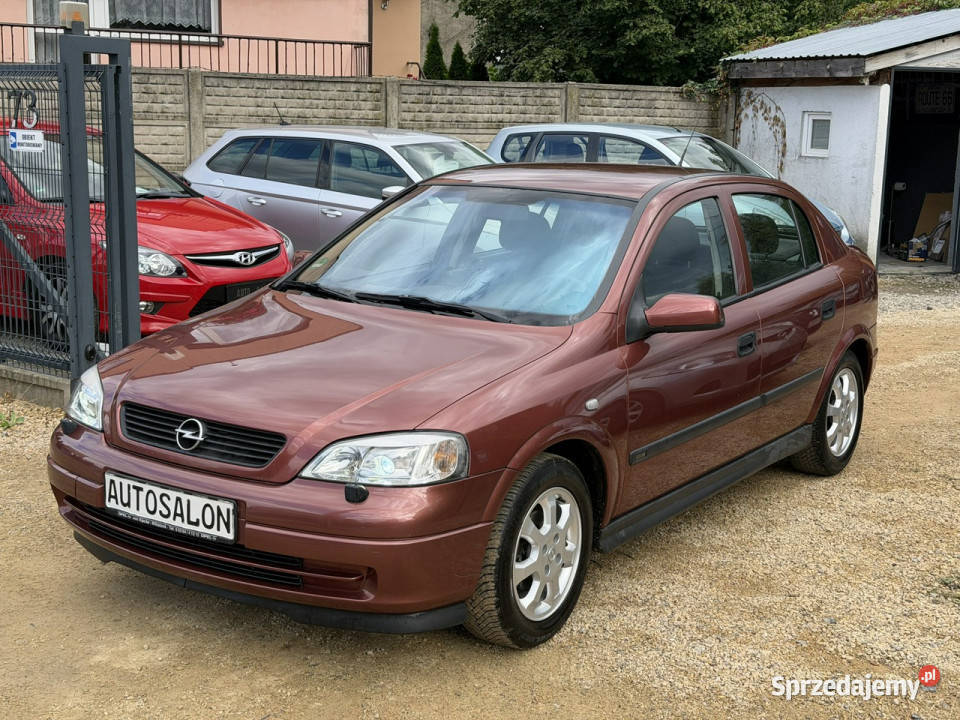 Opel Astra reflektory ksenonowe