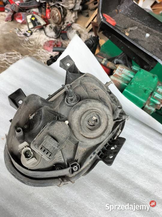 RENAULT Thalia CLIO II LAMPA PRZÓD PRZEDNIA lampy przednie Kamień-Kolonia