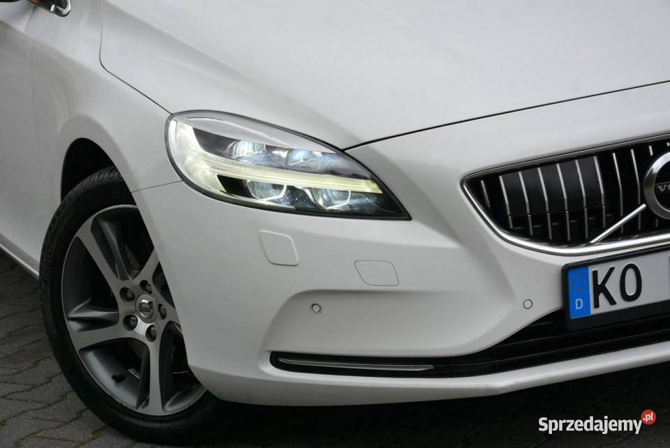 Volvo V40 Lift Full Led Panorama Radar Virtual