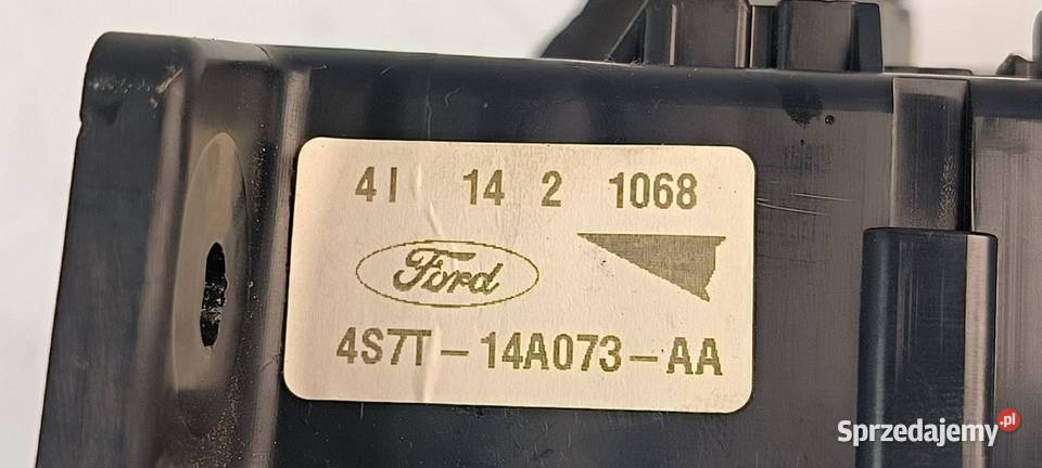 SKRZYNKA BEZPIECZNIKÓW FORD MONDEO MK3 Lipno