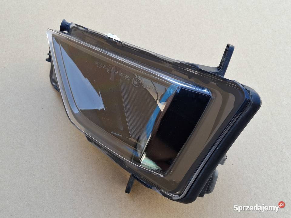 VW GOLF SPORTSVAN HALOGEN PRZECIWMGIELNY LEWY