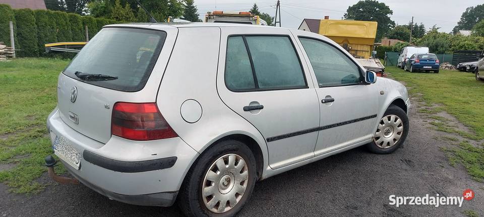 Volkswagen Golf IV 16SR 100 DB StanKlimaHakNa 273000km Wałcz sprzedam