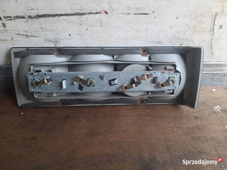 Lampa do przyczepy kempingowej kampera Skokowa