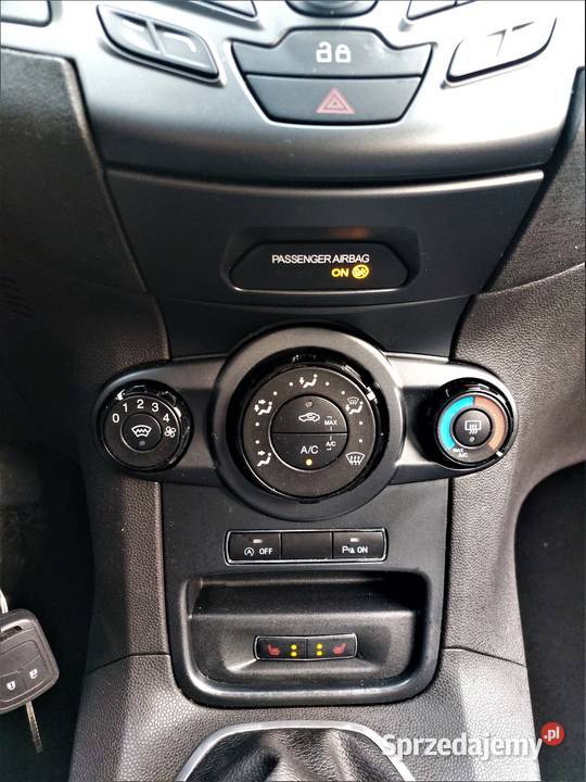 Ford Fiesta mk7 2015r wyposażenie klima Fiesta