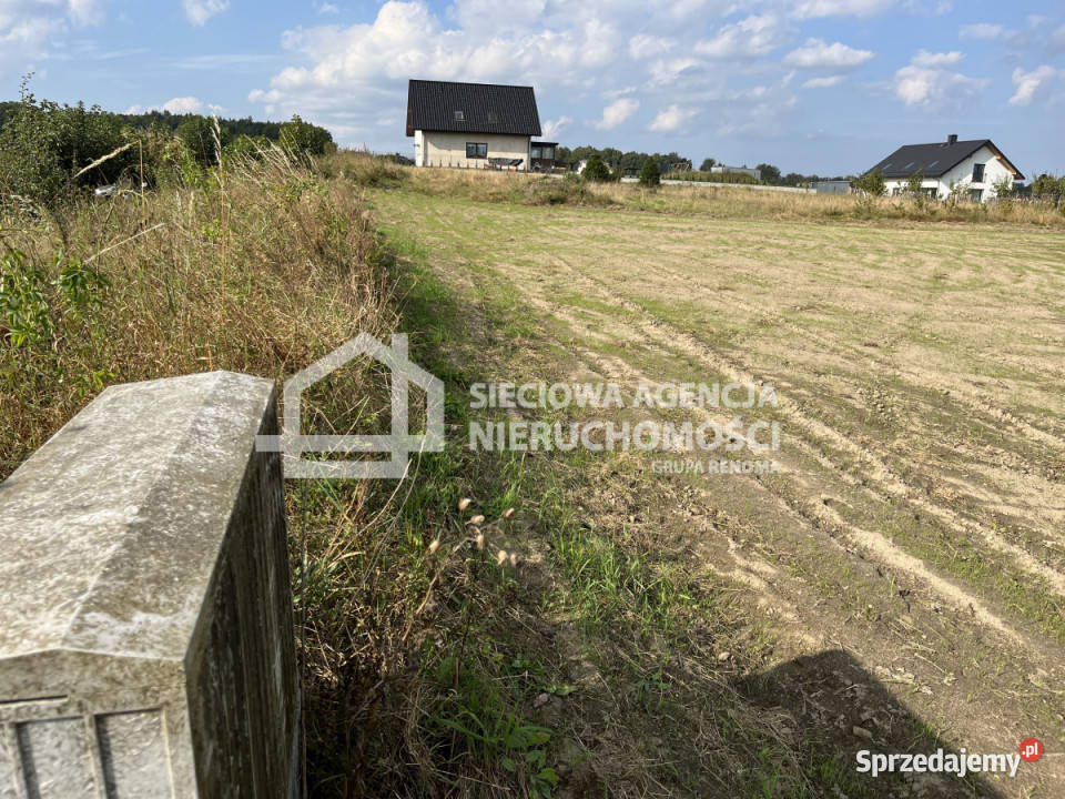 Grunt Wyszecino 1350m2 utwardzona