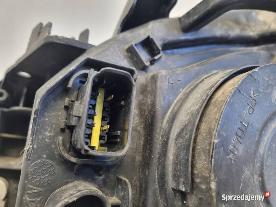 LAMPA PRAWA Peugeot 508 prawy przód przednia Chełm