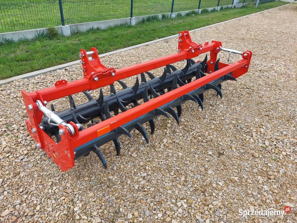 Pług dłutowy AGL 5 łap do mniejszych mocy Rząśno