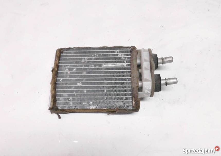 Nagrzewnica wody europejska Mazda 323 BJ 9802 Nysa sprzedam