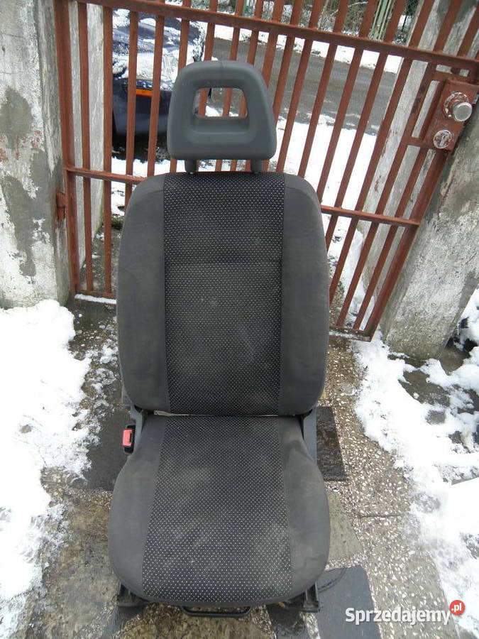 fotel lewy kierowcy Fiat Panda 2 II 2003 Kraków Rok produkcji 2010