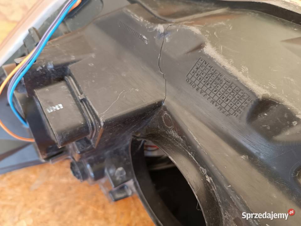 LAMPA REFLEKTOR PRAWY PRZÓD EU FORD TRANSIT Nowy Tomyśl