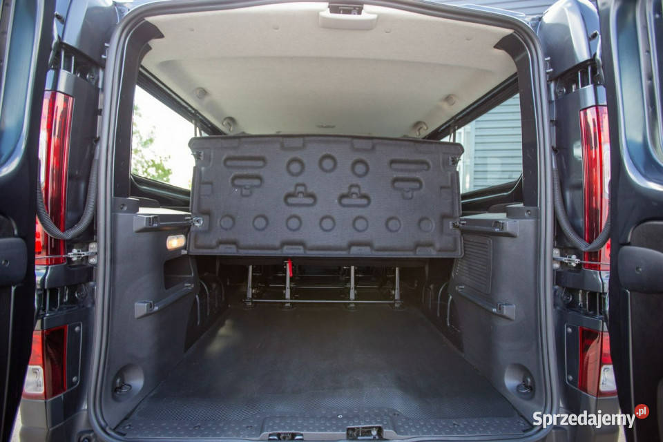 Renault Trafic L2H1 Długi 9 osób 2023r Stan III Jarocin