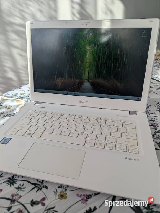 Acer Aspire V3372 i3 8GB RAM SSD 240GB Kielce sprzedam