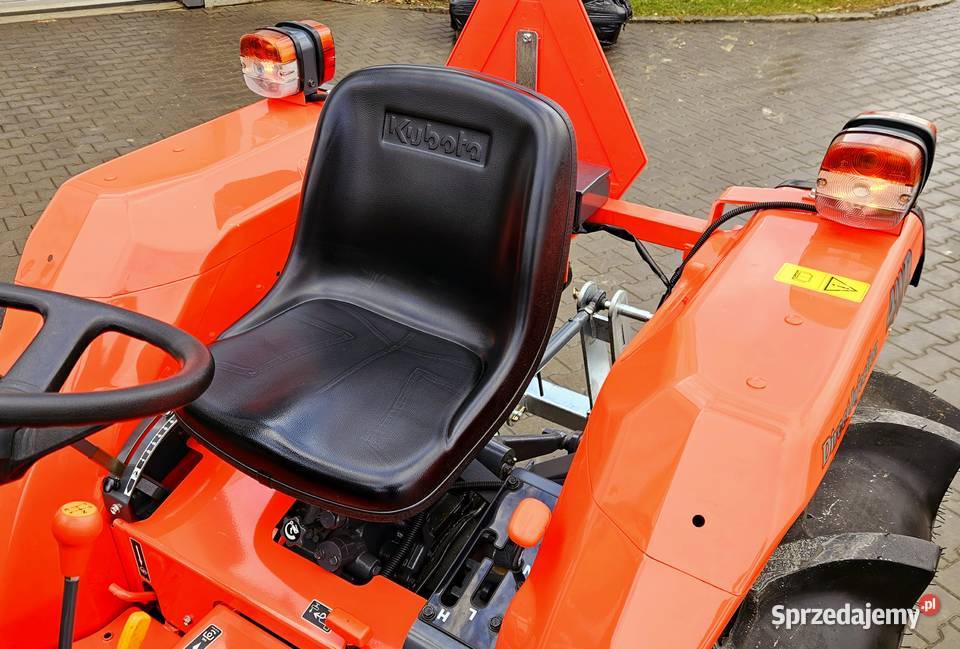 Kubota L3408 z ładowaczem czołowym MIKANN CR2 Ciągniki Radomsko sprzedam