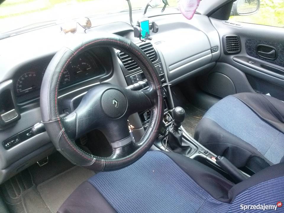 renault laguna 18 katRN ALIZE garażowany