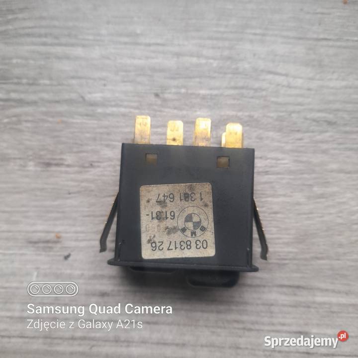 BMW e30 1990rwlacznik tylnej wycieraczki03831726 osobowe Jastrzębia Góra