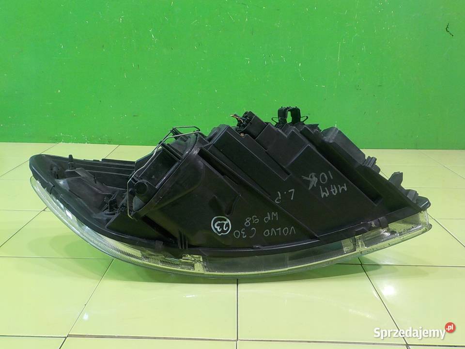 VOLVO C30 LIFT 16 D 10r 3D lampa lewa przod mazowieckie Suków