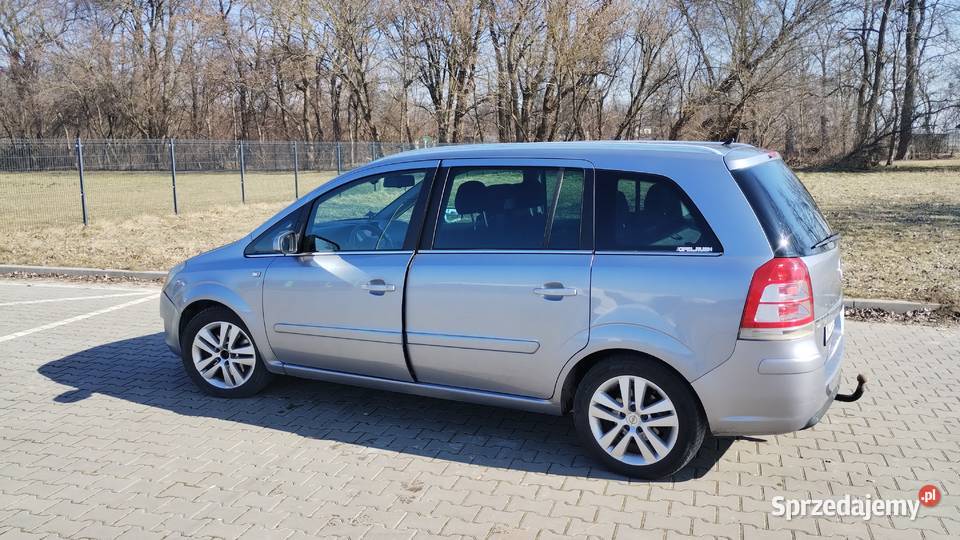 Opel zafira B 2008 17 Diesel Borzęcin Duży