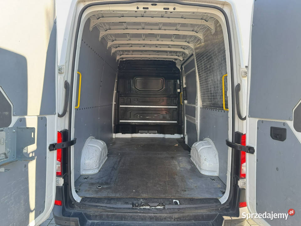 Volkswagen Crafter VAT 23 Furgon 20TDI 140 M6 klimatyzacja