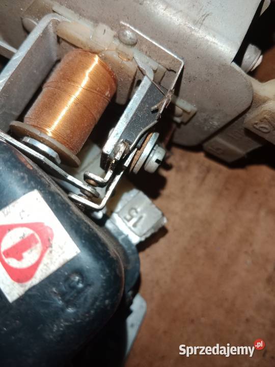 Regulator napięcia mechaniczny 12V RC212B Elmot osobowe łódzkie Poddębice
