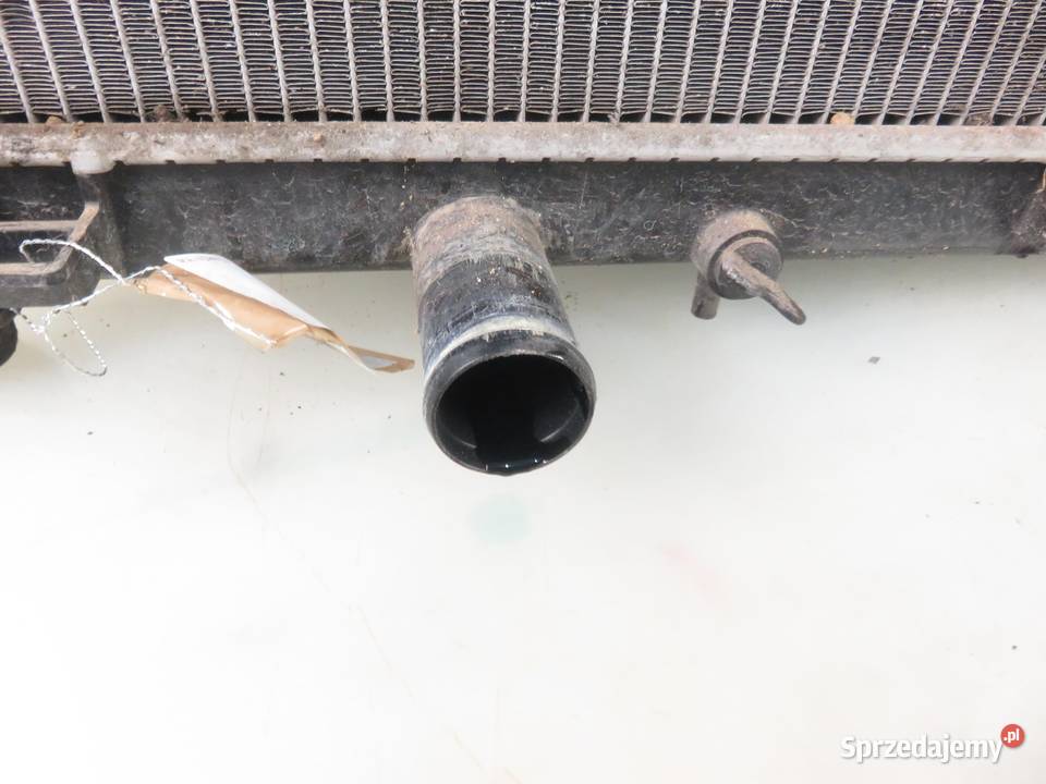 CHŁODNICA WODY MITSUBISHI OUTLANDER III 20 osobowe sprzedam