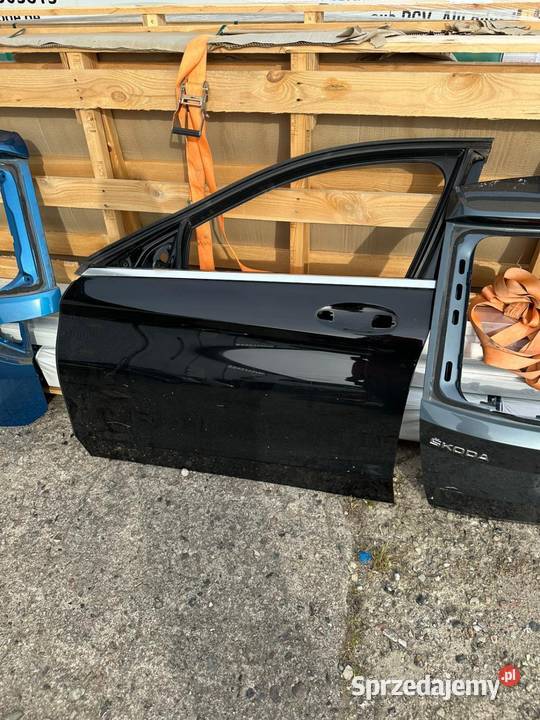 Zderzak przedni Mercedes c klasa