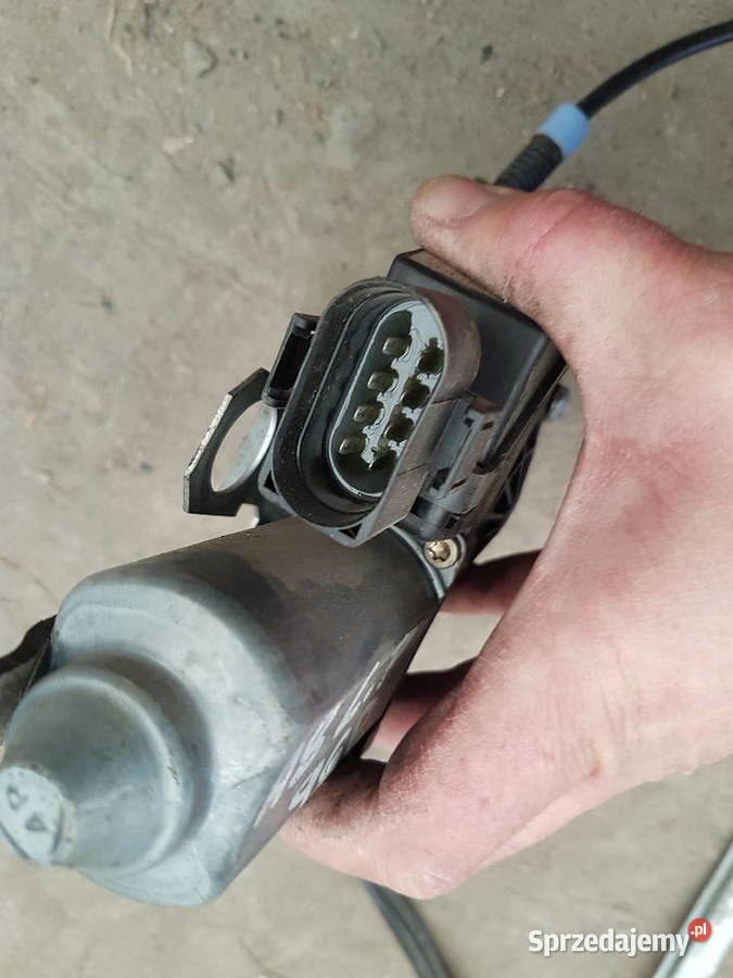 AUDI A8 D2 PODNOSNIK SZYBY MECHANIZM SZYBY LEWY osobowe Turek
