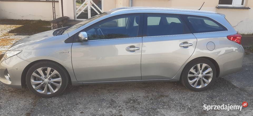 Toyota Auris 2 kombi 18 VVTi Hybryd Strart Rok produkcji 2013 Paczków