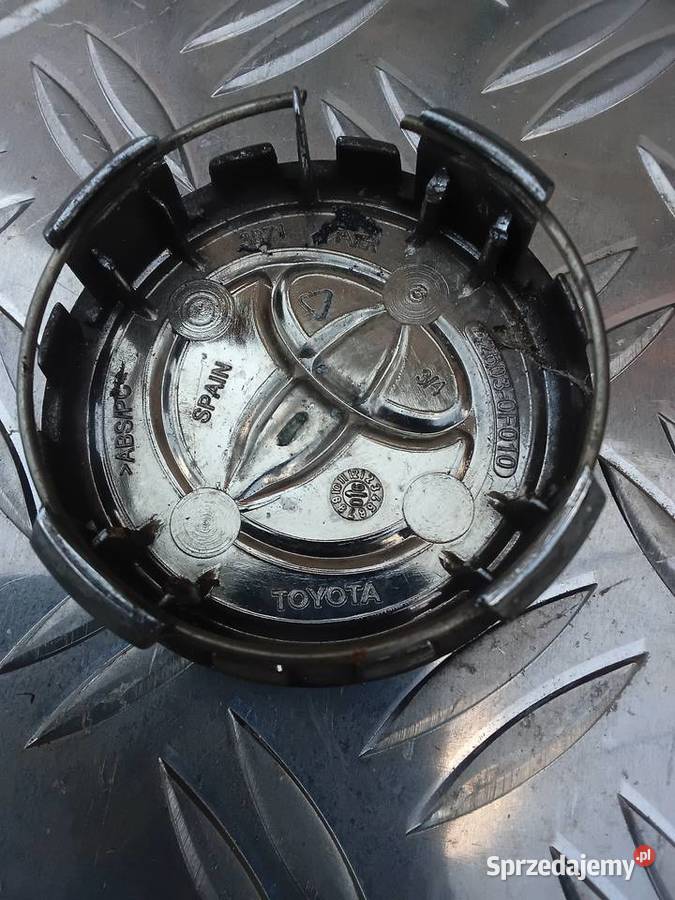 Toyota dekielek felgi Milejewo