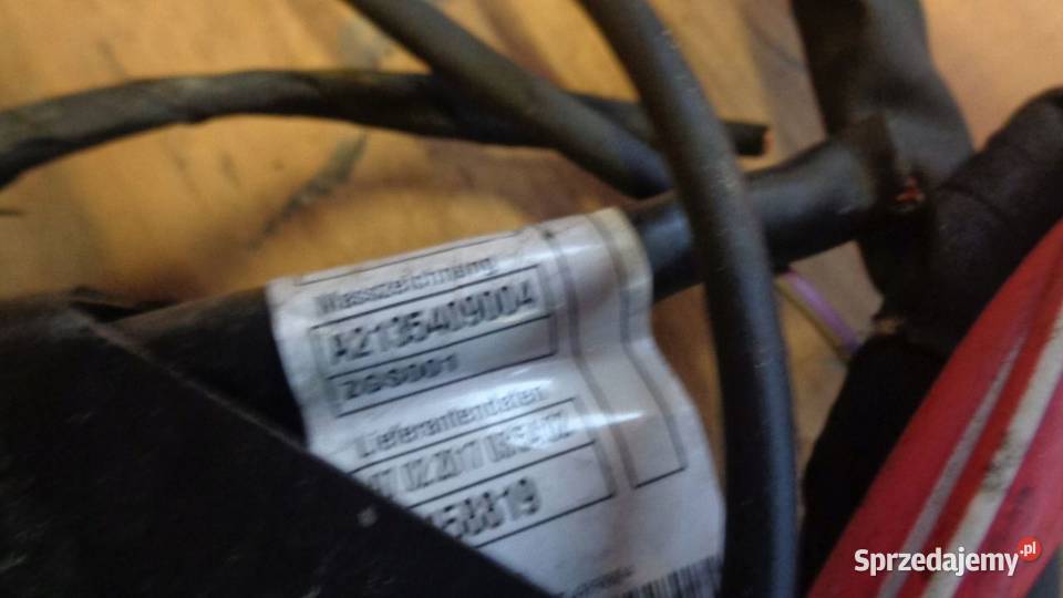 MERCEDES EKLASA W213 SKRZYNKA BEZPIECZNIKÓW Rakoniewice