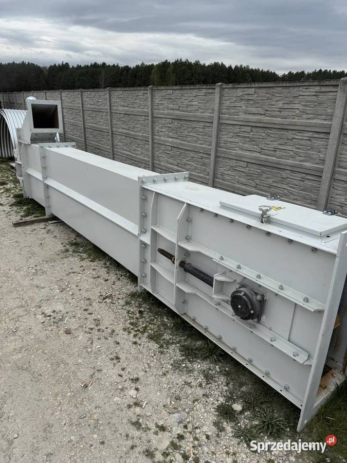 Podajnik kubełkowy ok 5 m Działoszyn