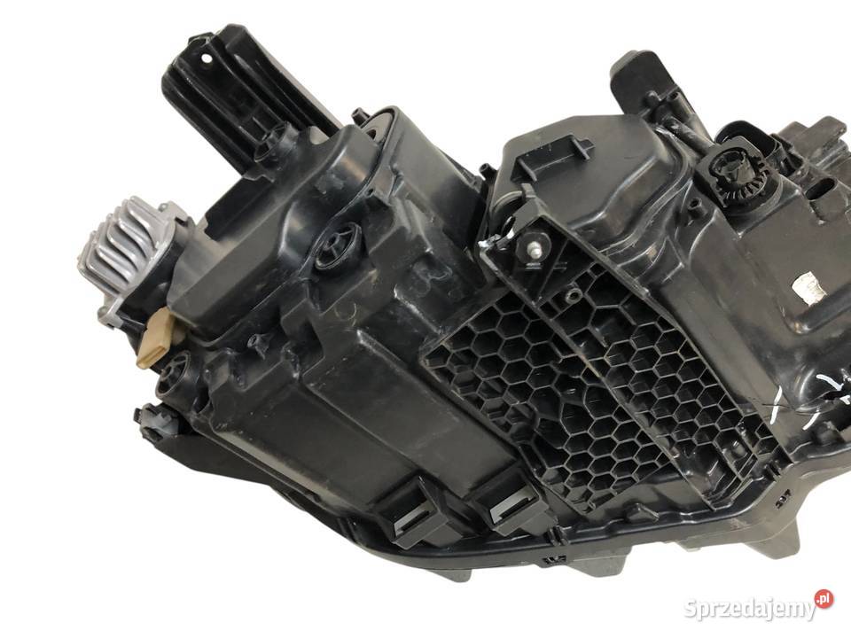 VW Passat B8 2021r LIFT Reflektor Lampa przód Skarżysko-Kamienna