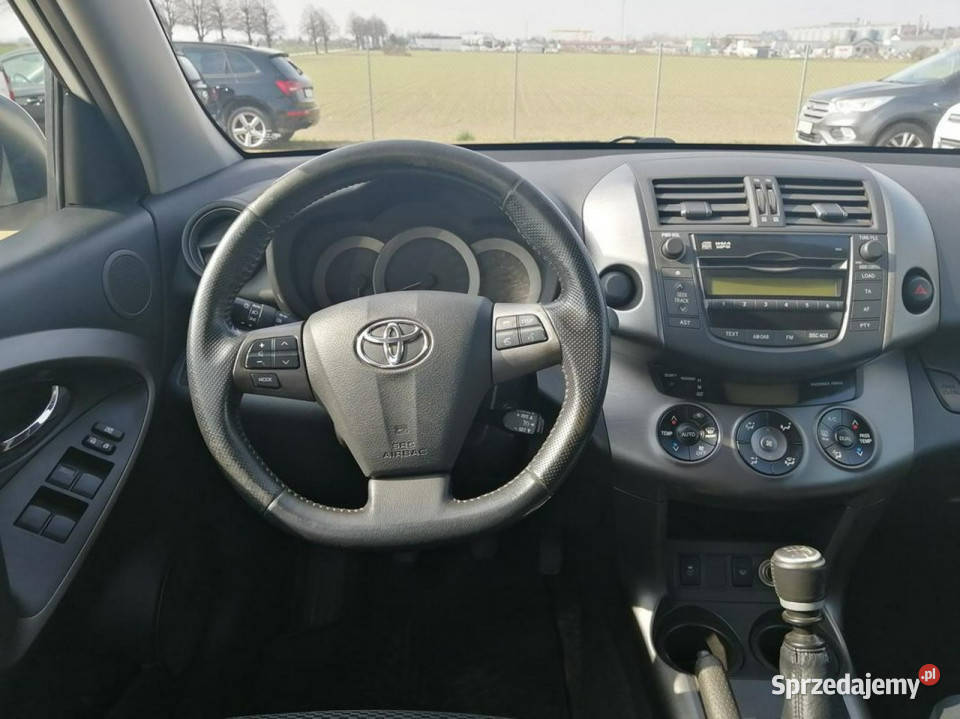 Toyota RAV4 20 160 klimatronik elektryka hak III 195000km Strzegom
