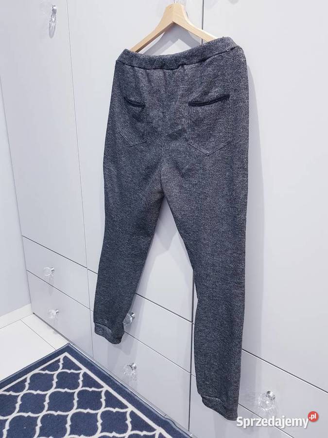 Spodnie dresowe z małym defektem śląskie