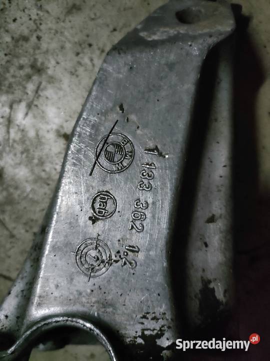 Prawa łapa silnika M20 BMW E34 Zabrze sprzedam