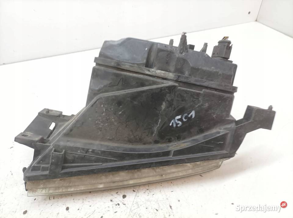 LAMPA PRZÓD PRAWA XENON LIFT 1U1941018Q Skoda