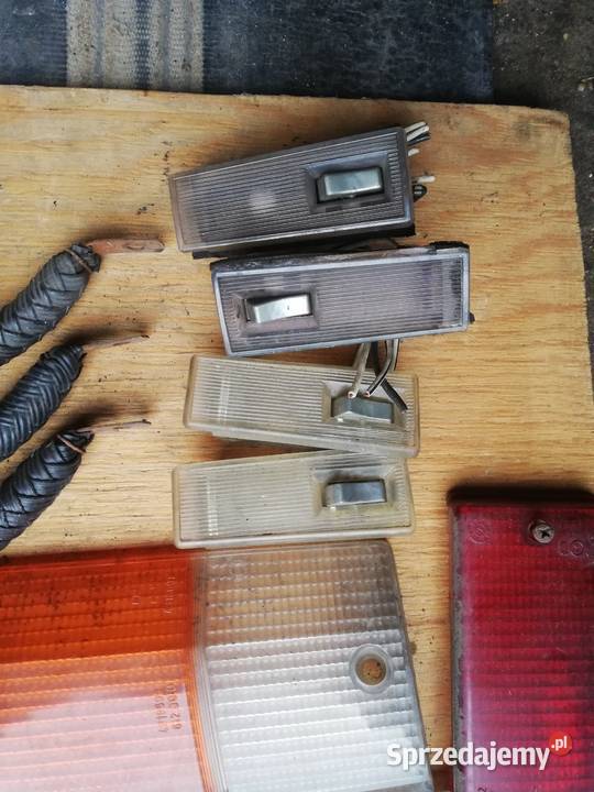 Fiat 125p kierunkowskazy lampy klosze itp Dąbie sprzedam