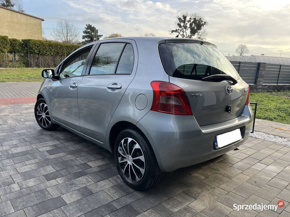 Toyota Yaris 13Benz 87 2006r Bez Korozji Toruń