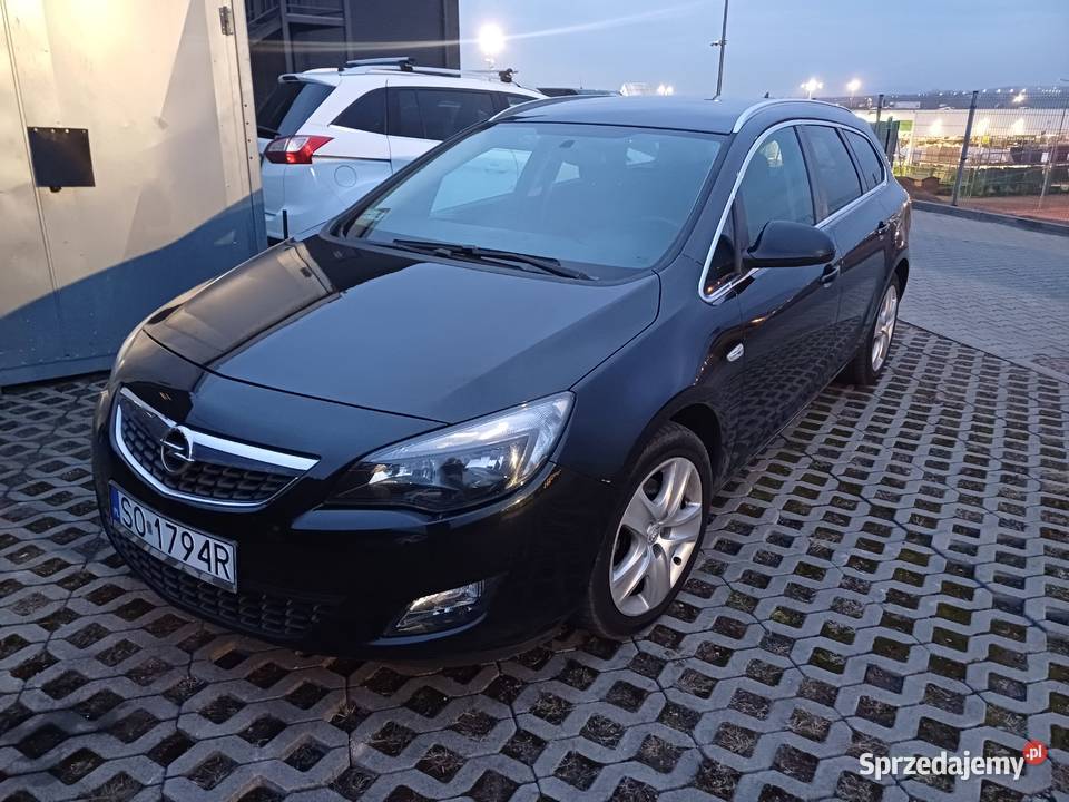 OPEL ASTRA J 1.7 CDTI 110KM - 2012r- SPORT - KOLOROWY WYŚWITELACZ