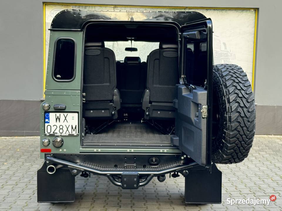 Defender Puma 110 Station Wagon 2012r Salon nieuszkodzony Defender Warszawa sprzedam
