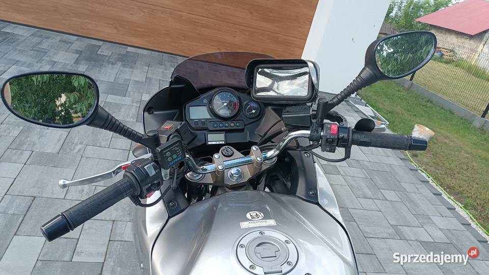 Yamaha TDM 900 2002r nie TDM 850 kpl kufrów Givi sprzedam