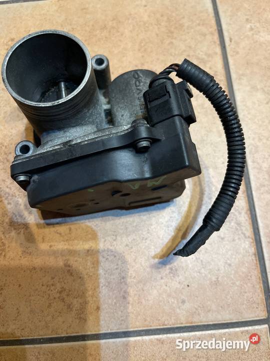 Przepustnica VW 03C133062B Polo IV 9N LIFT osobowe Układ elektryczny